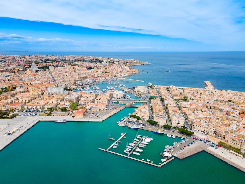 Sentinella Blu, la nave della legalità