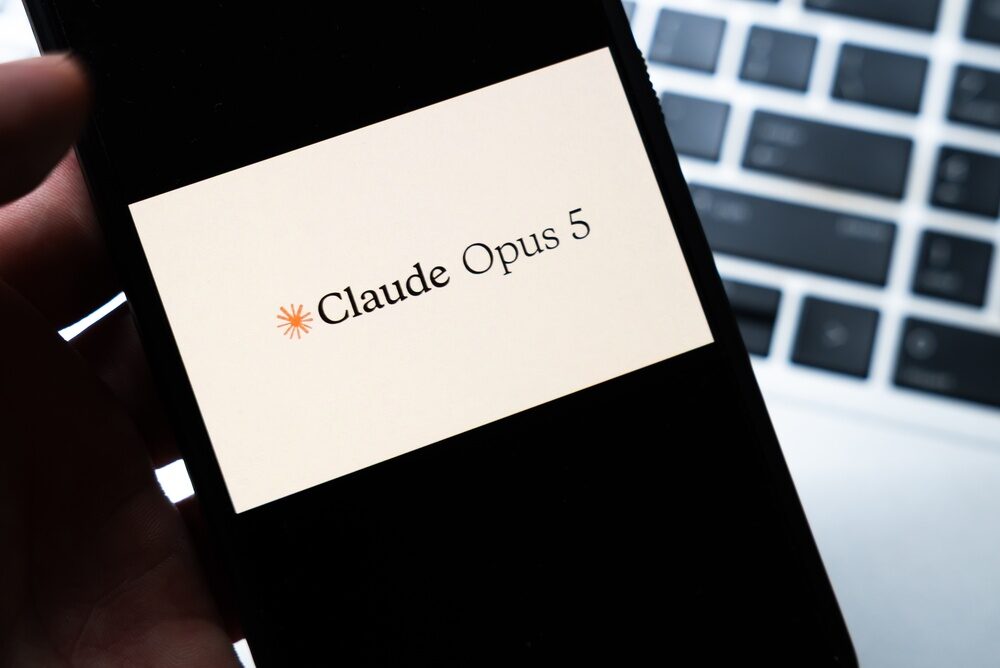 Ingegnere utilizza Claude Opus 5 per modificare firmware