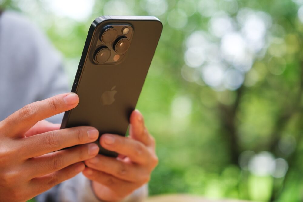 Dimostrazione dell'animazione dell'iPhone Duo su Galaxy Z Fold 8