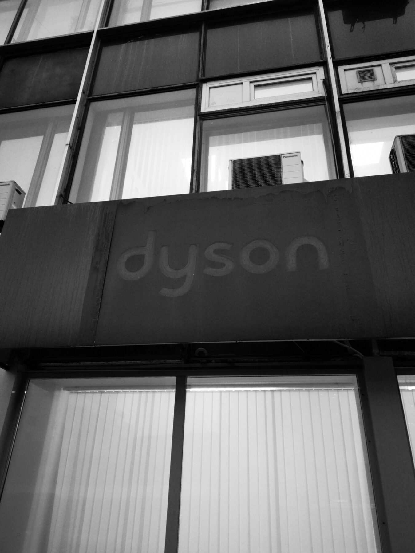 Dyson Supersonic Origin