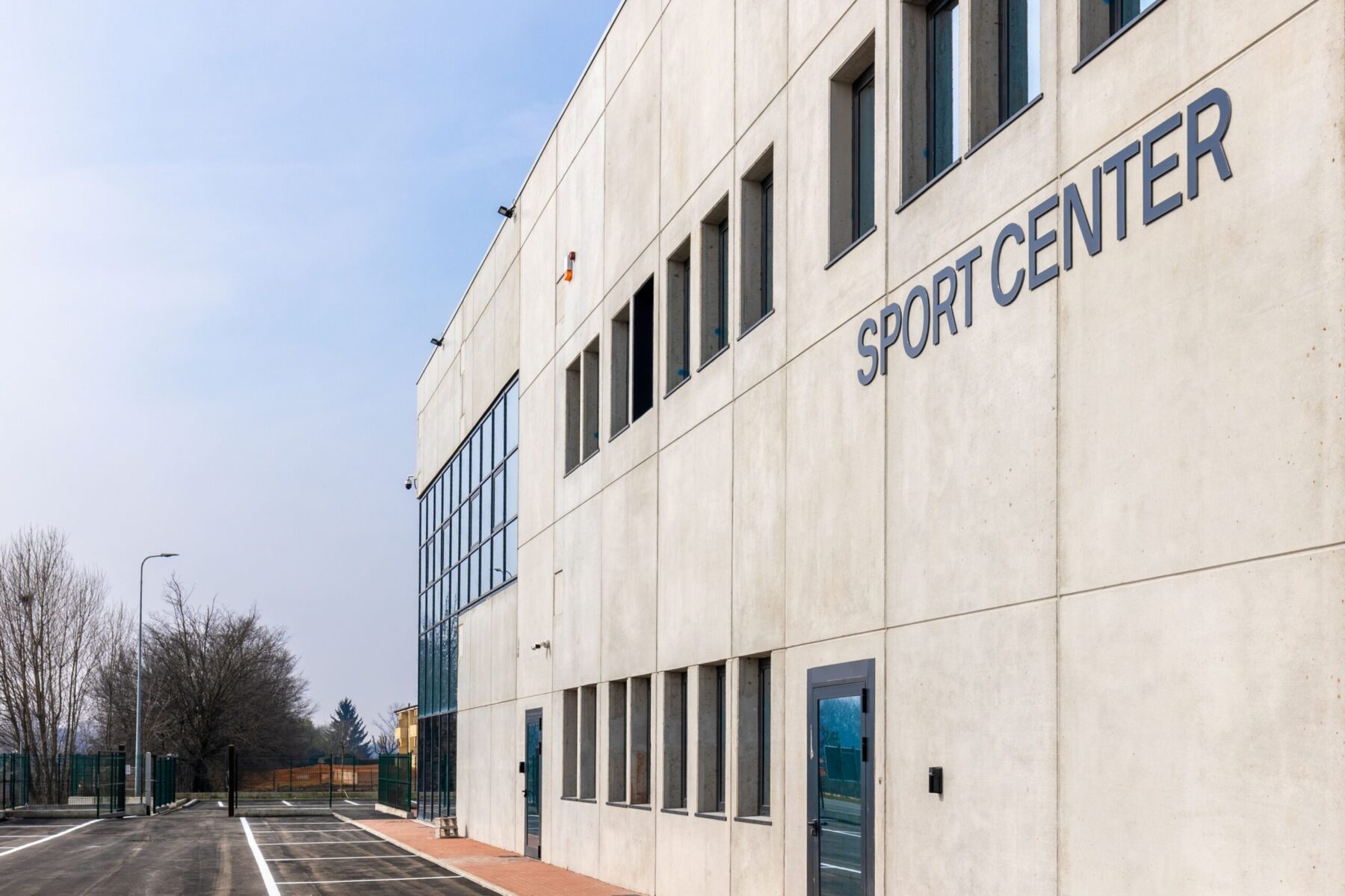 Esterno del Santa Corinna Sport Center a Noviglio